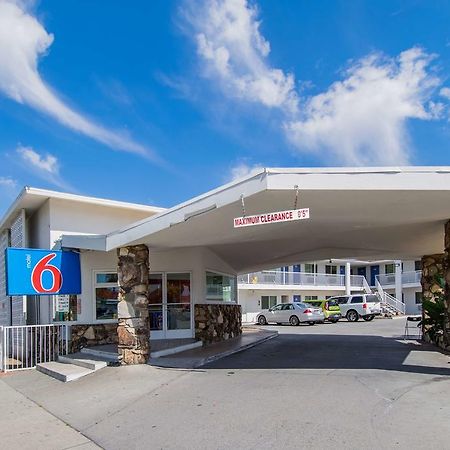 Motel 6-San Bernardino, Ca - Downtown エクステリア 写真