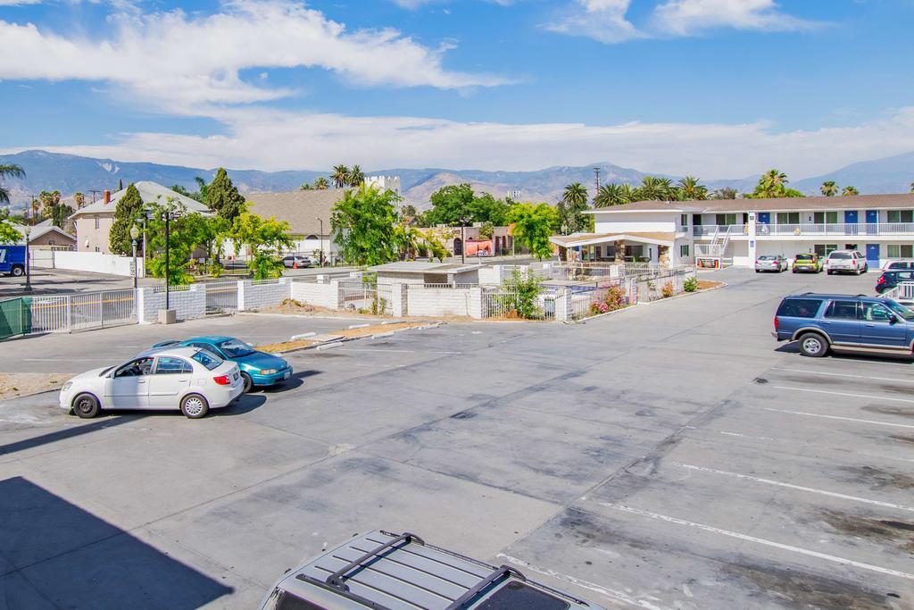 Motel 6-San Bernardino, Ca - Downtown エクステリア 写真