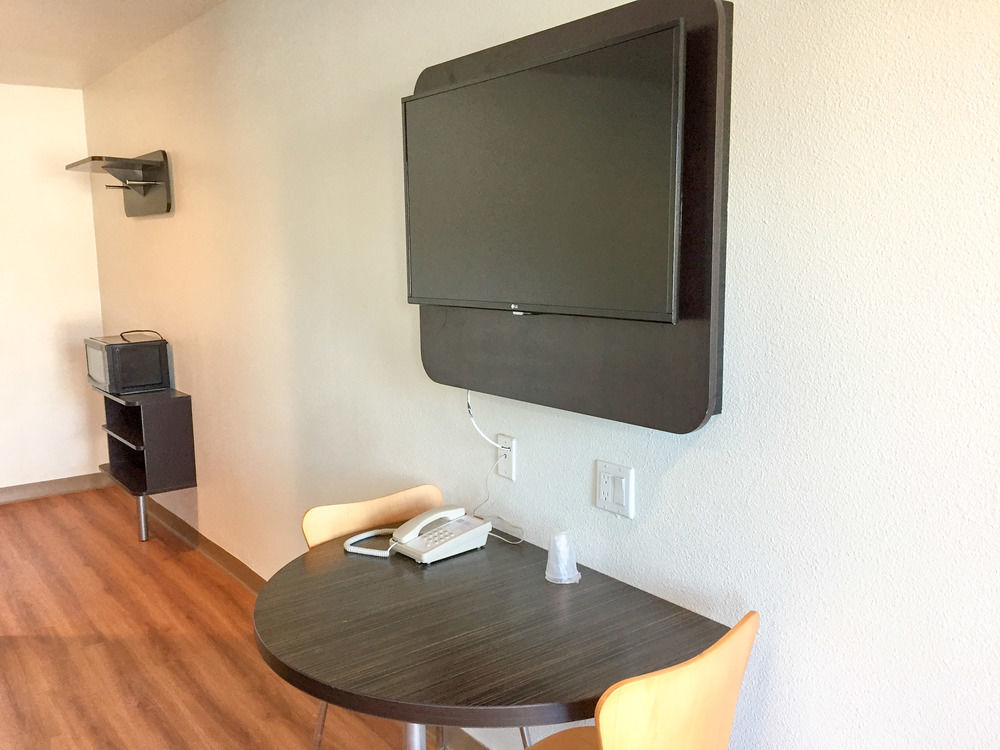 Motel 6-San Bernardino, Ca - Downtown エクステリア 写真